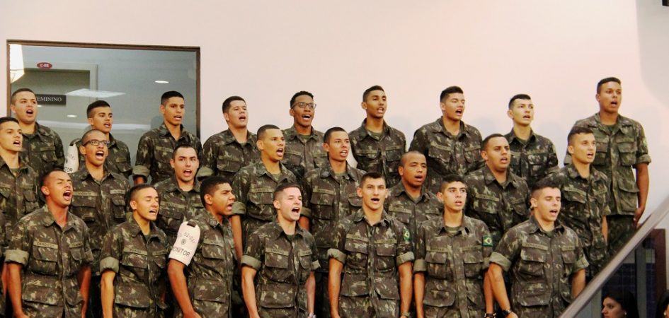 Câmara presta homenagem a atiradores do Exército Brasileiro em Jacareí