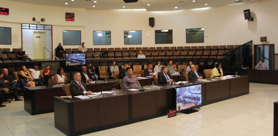 Câmara adia julgamento de contas de 2001 da Prefeitura de Jacareí