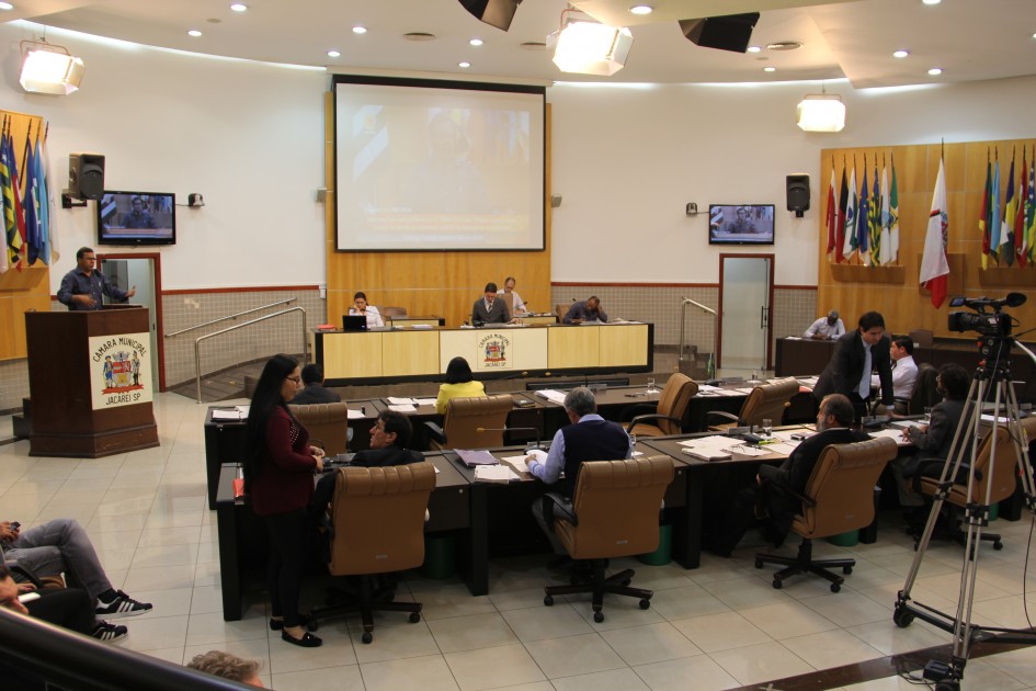 Câmara de Jacareí aprova 2º discussão da Lei de Diretrizes Orçamentárias para 2015