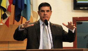 Fernando da Ótica Original pede melhorias em diversos bairros de Jacareí