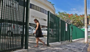 Câmara faz licitação para reforma da calçada e entorno do prédio do Legislativo Municipal