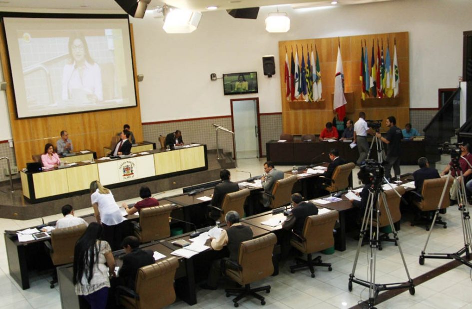 Câmara vota projetos relacionados à cultura, religião e aos imigrantes, em Jacareí