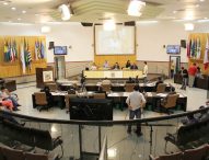 Câmara de Jacareí faz primeira discussão do Orçamento para 2015