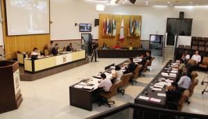 Orçamento 2015 aprovado na última sessão do ano da Câmara Municipal