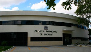 Câmara de Jacareí cede auditório para cadastramento de ‘passageiro especial’ da EMTU/SP