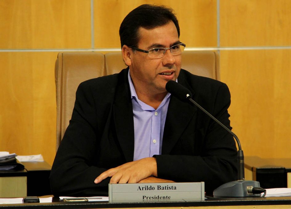 Arildo Batista pede intensificação de rondas da PM em praça do Jardim Emília