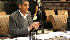 Haka quer informações sobre regularização de bairros e denúncia na Santa Casa de Jacareí