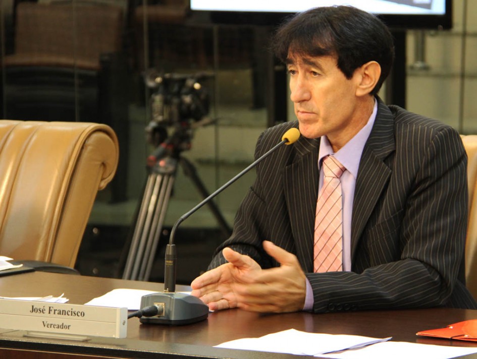 José Francisco pede revisão no projeto de lei que regulamenta terceirizações no Brasil