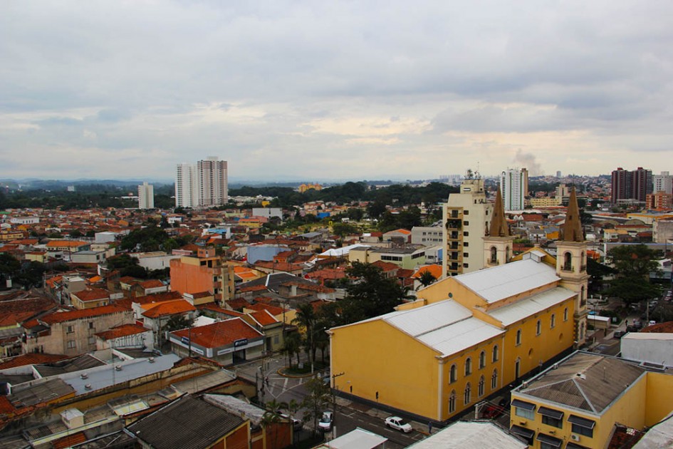 Vereadores pedem suspensão de recadastramento imobiliário em Jacareí