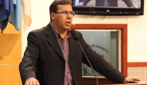 Presidente do Legislativo pede melhorias no trânsito de Jacareí