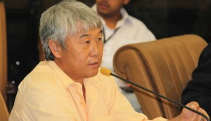 Edgard Sasaki questiona prefeitura sobre cobrança complementar de IPTU