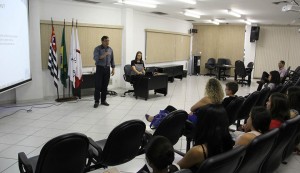 Vereadores jovens de Jacareí participam de palestra com presidente da Câmara