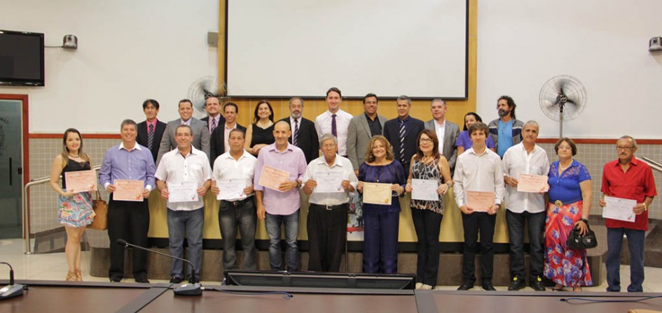 ‘Comércio Nota 10’ premia estabelecimentos com mais uma década de atividade em Jacareí