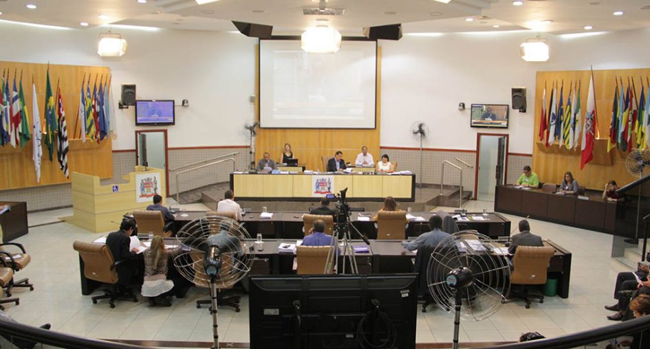 Em primeira discussão, Câmara de Jacareí aprova Lei Orçamentária Anual para 2016