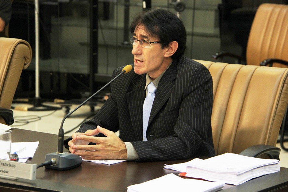 José Francisco pede ao governo estadual construção de travessia elevada na Nilo Máximo