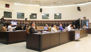 Câmara vota projeto que reduz valor mínimo de parcela para contribuinte em débito com município