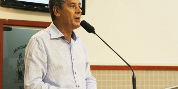 Maurício Haka solicita manutenção asfáltica em diversos bairros de Jacareí