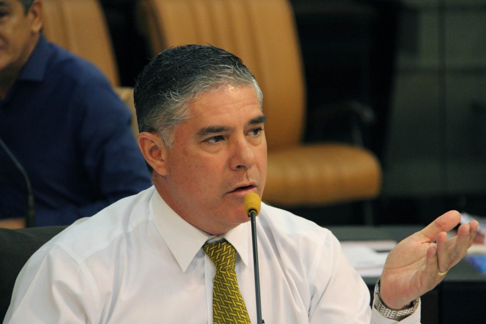 Fernando pede reforço de repasse federal para tratamento a pacientes oncológicos em Jacareí