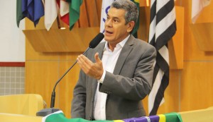 Maurício Haka questiona Prefeitura sobre prioridade de atendimento a pacientes com câncer