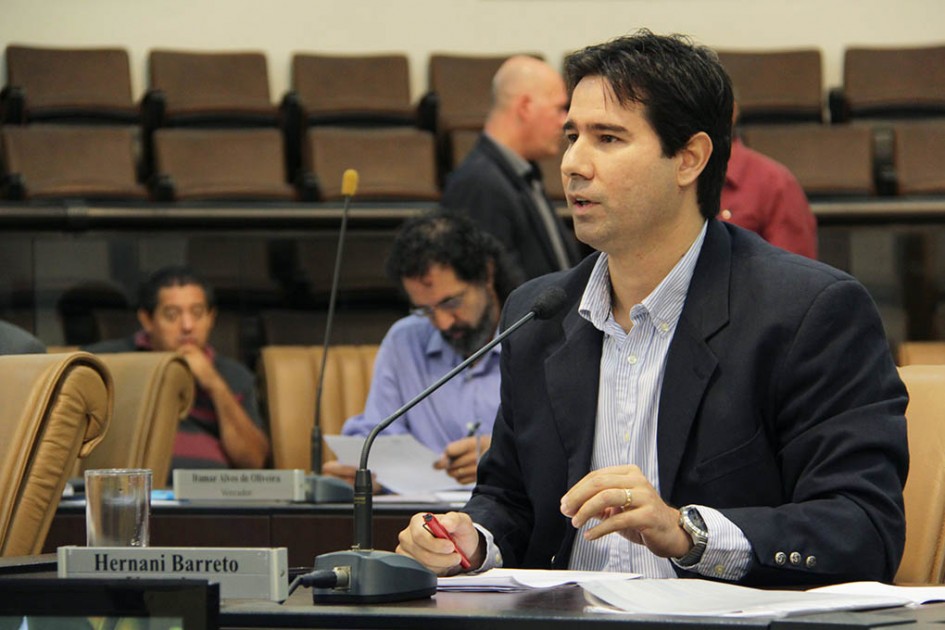Hernani Barreto pede revisão em projeto de venda da Escola Agrícola de Jacareí