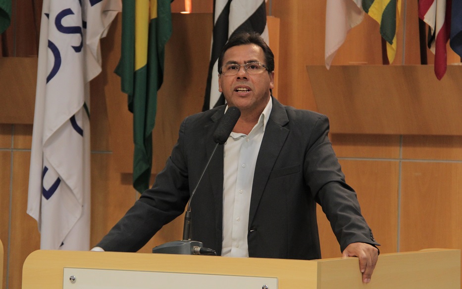 Arildo pede à Prefeitura ampliação da oferta de vacina contra febre amarela em Jacareí