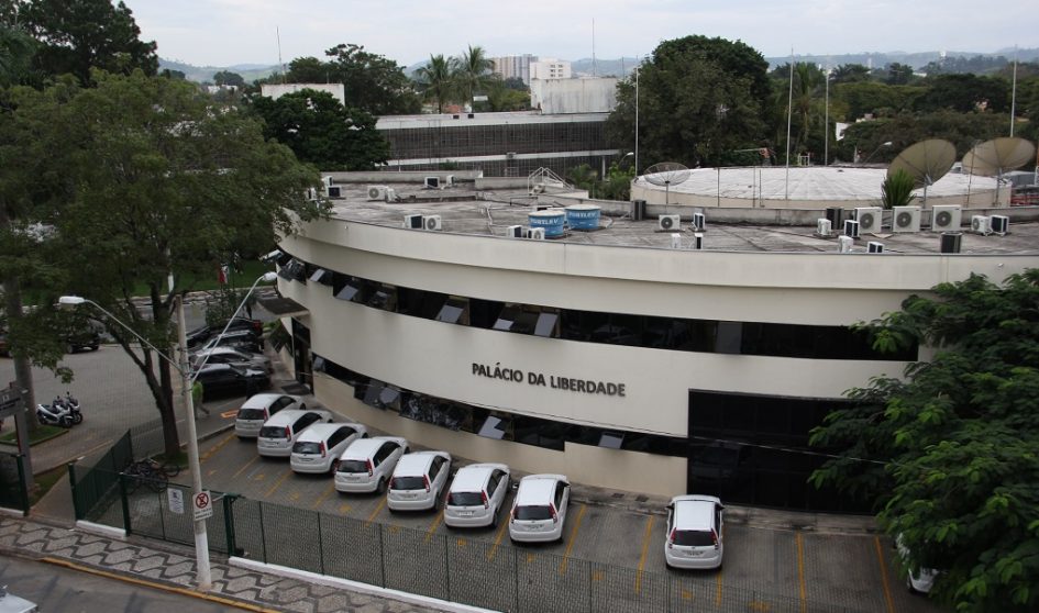 Vereador propõe divulgação de tempo de espera por atendimento em prontos-socorros de Jacareí