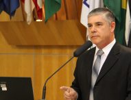 Fernando da Ótica solicita à prefeitura banheiros públicos e ‘lombofaixas’