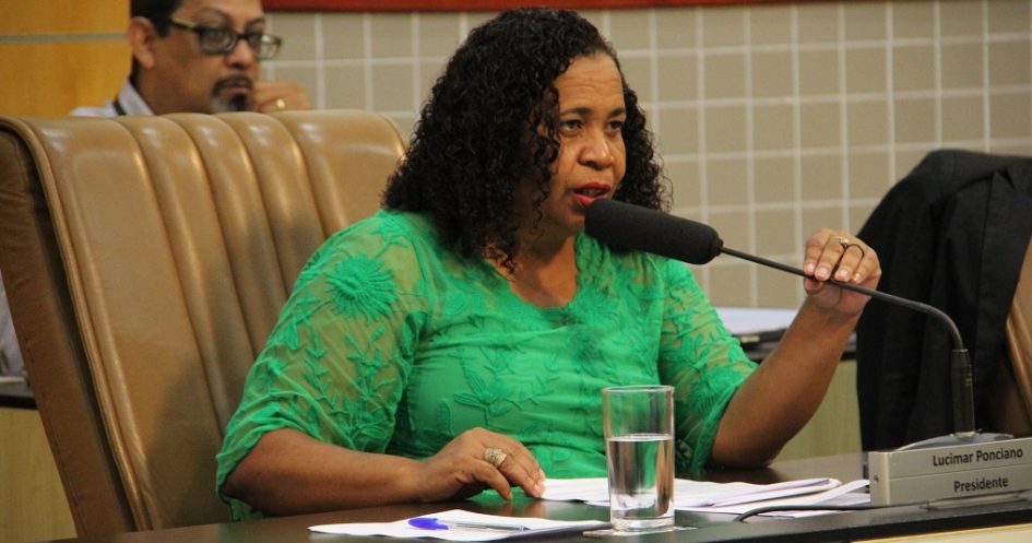 Lucimar questiona prefeitura sobre acolhimento de crianças e adolescentes para proteção social