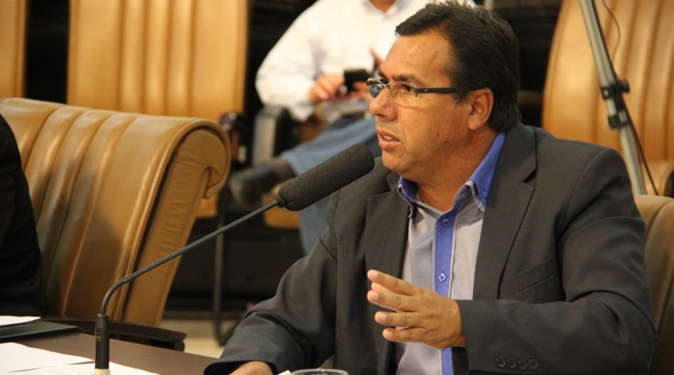 Arildo quer recapeamento de ruas e avenidas localizadas no Cidade Nova Jacareí