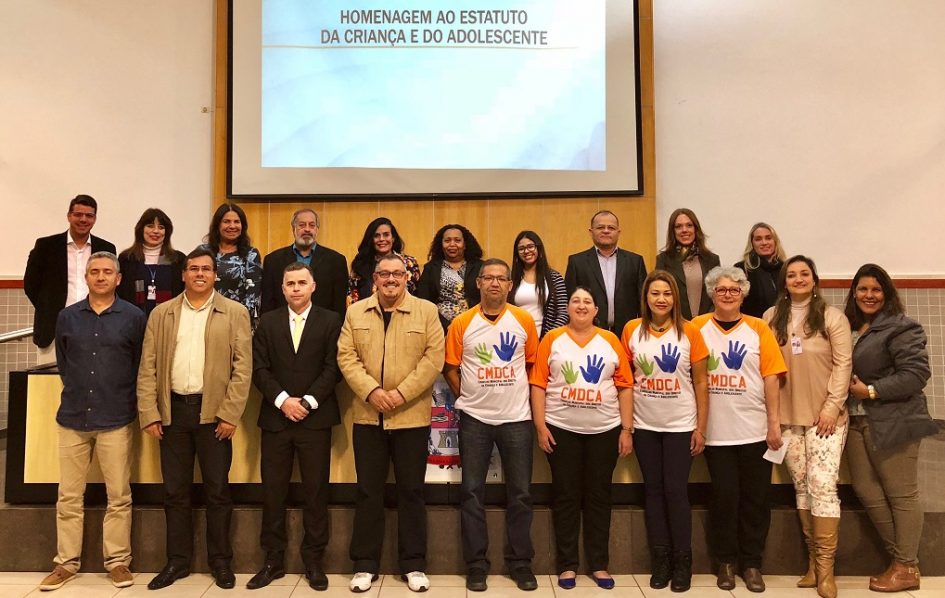 Câmara realiza homenagem aos 28 anos do Estatuto da Criança e do Adolescente