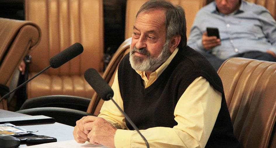 Valmir quer explicações sobre falta de construção de lombada em via do Bandeira Branca I