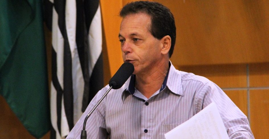 Paulinho do Esporte quer informações acerca de viela no Santo Antônio da Boa Vista
