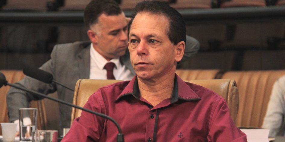 Paulinho do Esporte quer saber se existe rua Emanuel no bairro Cidade Salvador