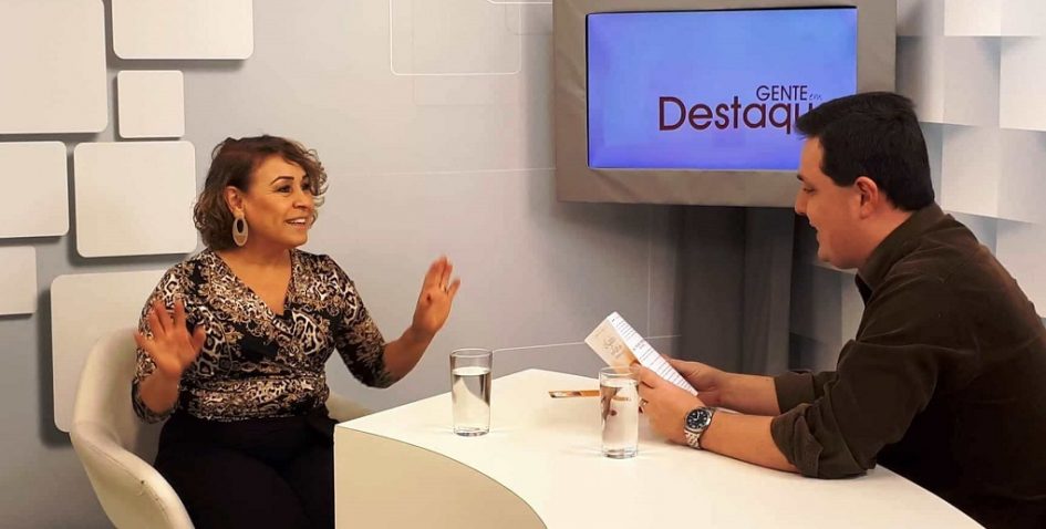 Gente em Destaque entrevista Sônia Oliveira, autora do livro O Cavalinho e o Gato Siamês