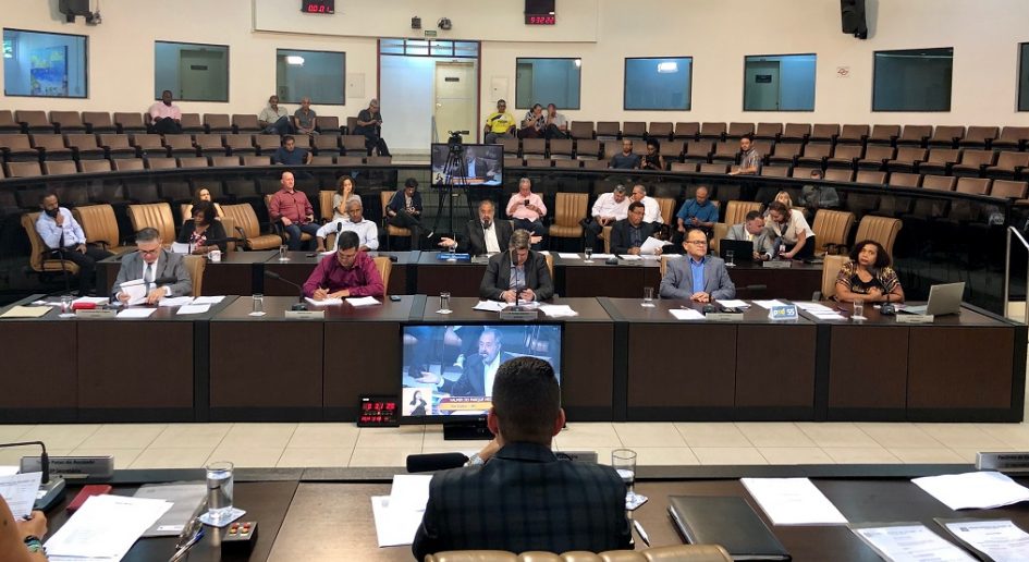 Câmara aprova por unanimidade reestruturação da pasta da Saúde e mais dois projetos