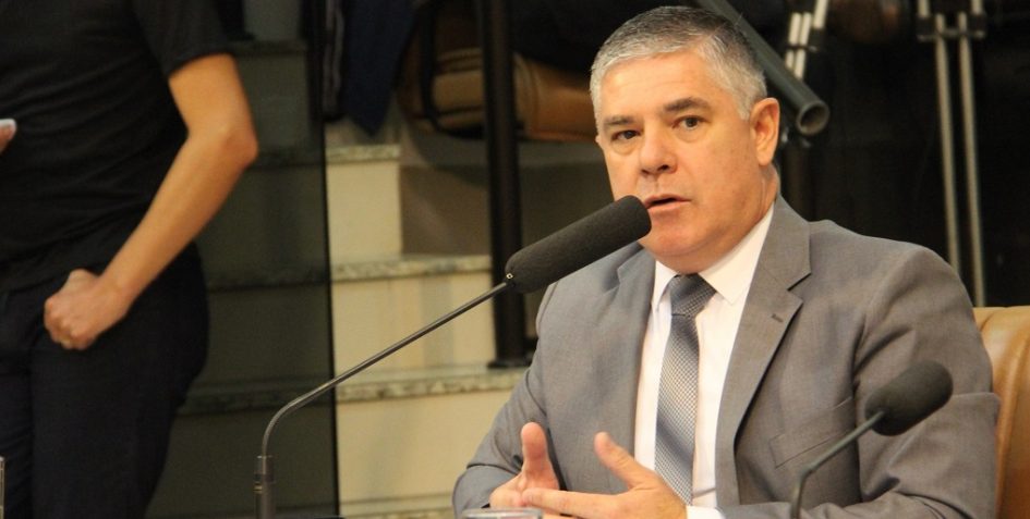 Fernando da Ótica quer programa de revitalização no rio Paraíba do Sul