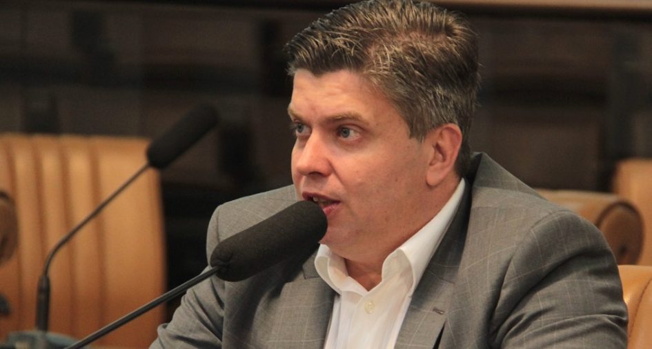 Rodrigo Salomon pede rondas da Guarda Civil nas feiras livres