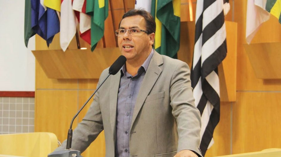 Arildo questiona ações para instalação de iluminação em antigo traçado da Dom Pedro em Jacareí