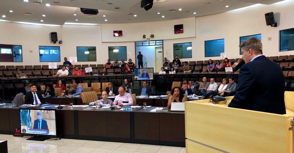 Câmara aprova reajuste salarial para servidores e rejeita correção para secretários municipais