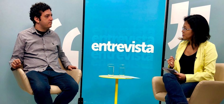 TV Câmara entrevista editor do jornal O Vale sobre ética e limites no jornalismo