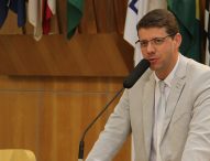 Abner indica manutenção ou troca de tampas de bueiro no Bandeira Branca