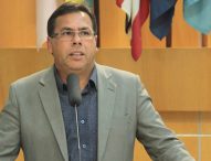 Arildo indica academia ao ar livre e parque infantil em praça da Vila Aprazível