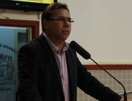 Arildo indica limpeza de asfalto e bocas de lobo em ruas do Chácaras Igarapés