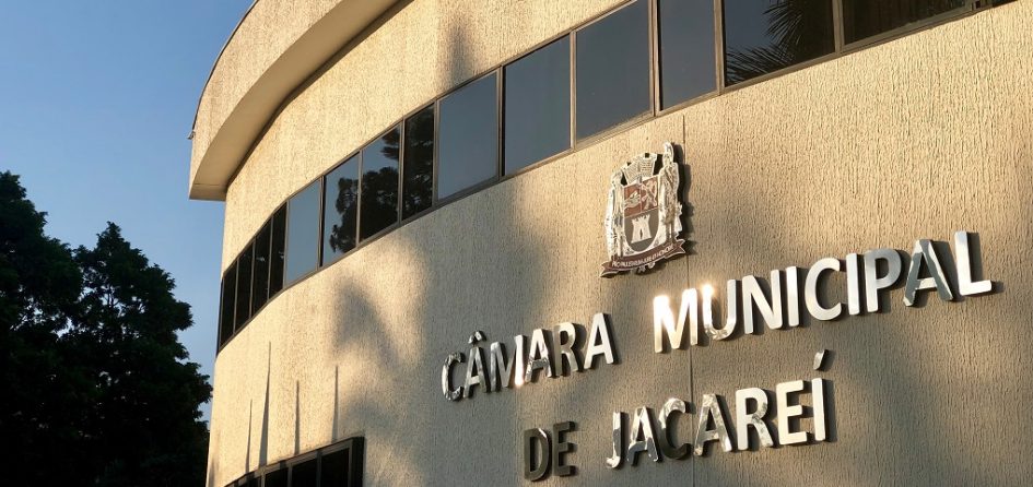 Câmara vota alteração em limite de pontuação para renovação de alvará do transporte escolar