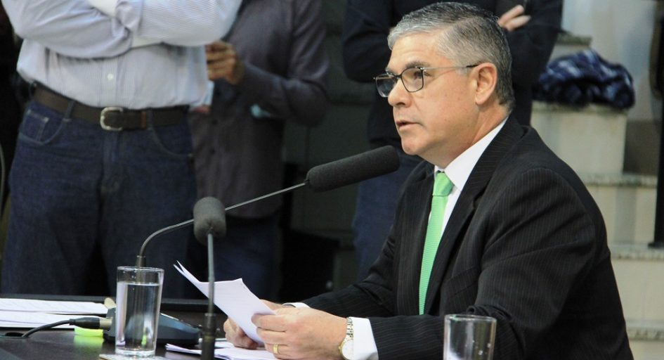 Fernando quer segurança em bairros e melhorias na saúde pública de Jacareí