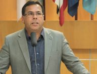 Arildo Batista indica operação tapa buracos em rua da Vila São João