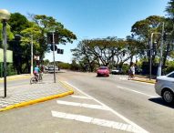 Falta de semáforo para pedestres faz pessoas se arriscarem em cruzamento