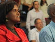 Márcia Santos indica limpeza de vala entre avenidas no Parque Imperial