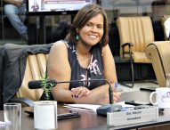Márcia indica que Izaias faça projeto sobre Código de Defesa do Empreendedor Municipal