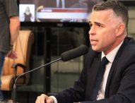 Luís Flávio pede manutenção em calçada da Rua Celso Moreira de Almeida, no Santa Maria